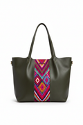Bolso Tote Verde con Huipil - Fondo Blanco